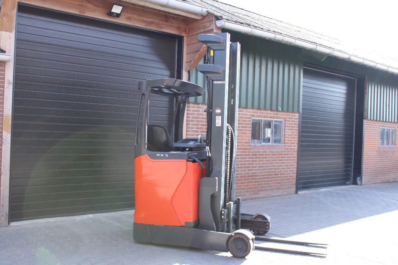 Linde R12B01 reachtruck elektrische triplex sideshift freeli, Zakelijke goederen, 1000 tot 2000 kg, Elektrisch, Reachtruck, Linde