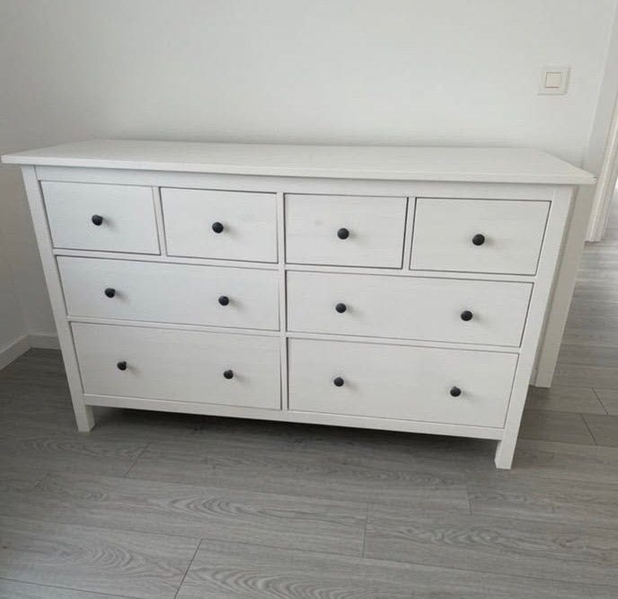Hemnes ladekast Ikea, Maison & Meubles, Armoires | Commodes, Utilisé, Moins de 100 cm, 150 à 200 cm, 50 à 75 cm, Pin, 5 tiroirs ou plus