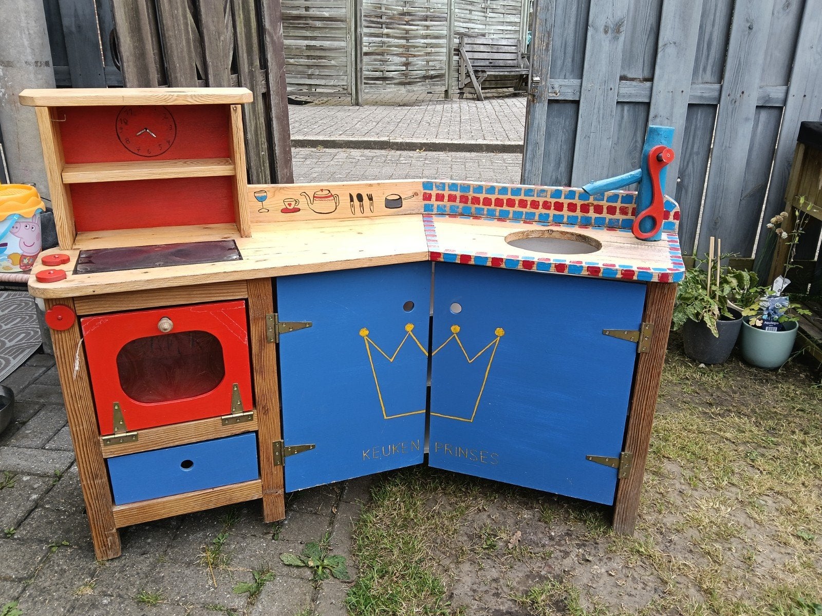 Speel keuken, Ophalen