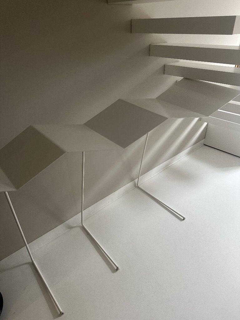 Minimalistisch wit design boekendisplay/presentatiestandaard, Ophalen, Zo goed als nieuw