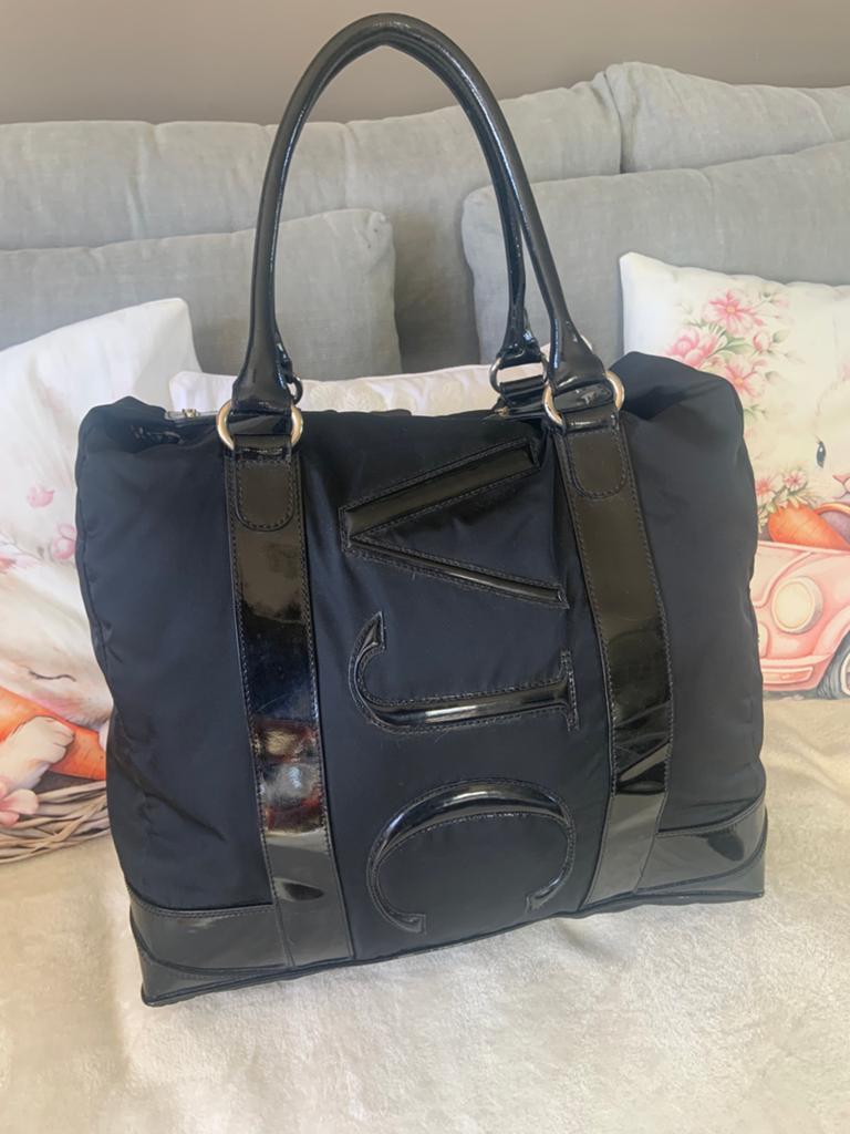 Hand bag Versace black, Bijoux, Sacs & Beauté, Enlèvement, Comme neuf