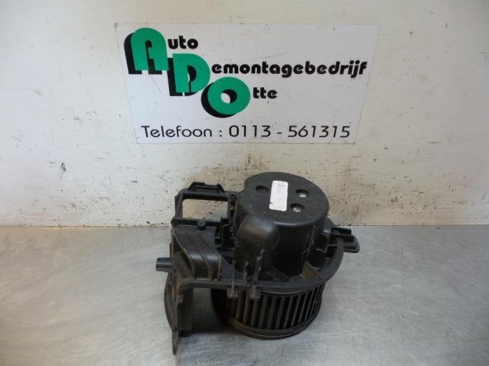 Moteur de ventilation chauffage d'un Renault Clio (Clio 2 01, Renault, -, 3 mois de garantie, Utilisé