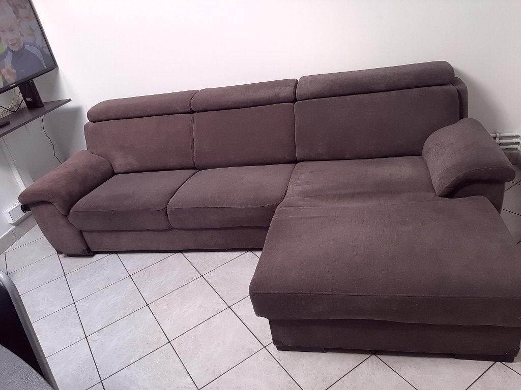 à donner 2 divans  1 beige en tissu et 1 brun en tissu, Huis en Inrichting, Zetels | Zetels, Ophalen, Gebruikt, Driepersoons, Rechte bank