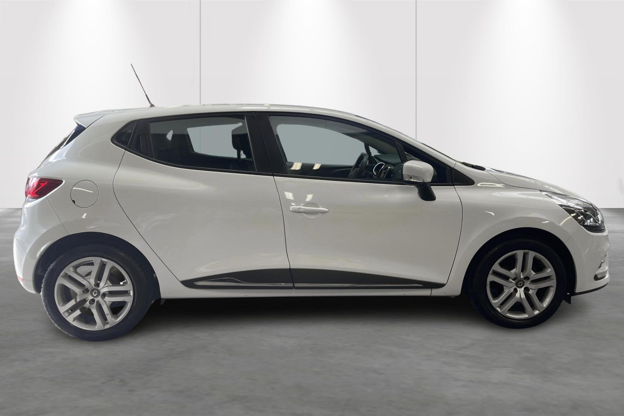 Renault Clio TCe 75 Zen, 1165 kg, Boîte manuelle, 5 portes, 1200 kg