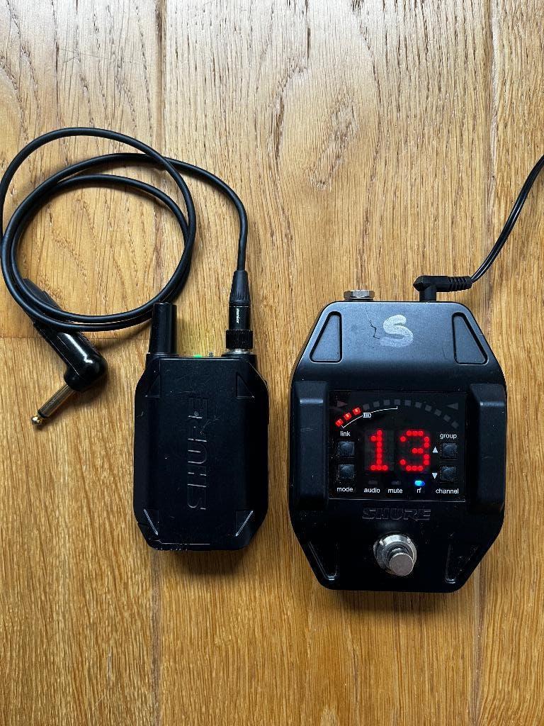 Shure GLXD16 digitaal draadloos gitaarpedaalsysteem, Musique & Instruments, Instruments | Accessoires, Enlèvement ou Envoi, Utilisé