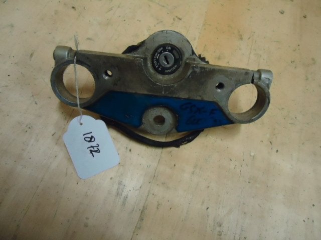 GSX600F 1988 - 1997 Suzuki Kroonplaat D1-18020