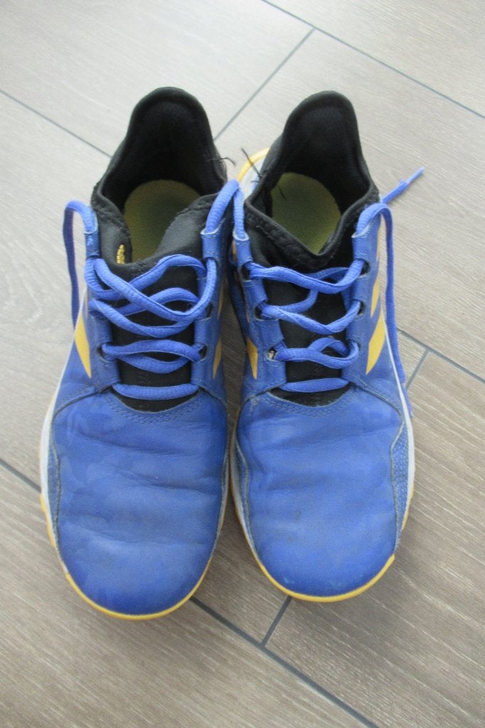 Hockeyschoenen adidas maat 37,5, Sport en Fitness, Hockey, Ophalen, Gebruikt, Schoenen