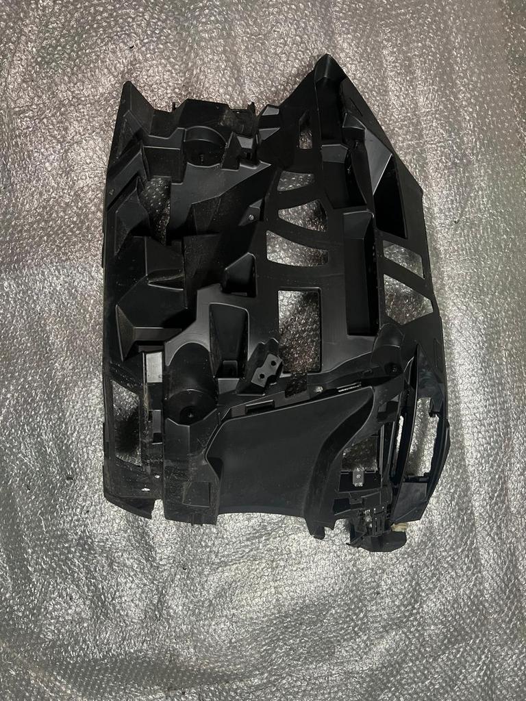 Bevestigingsbeugel voor de voorbumper BMW 5 G60 G61 Nieuw, Ophalen of Verzenden, Voor, BMW