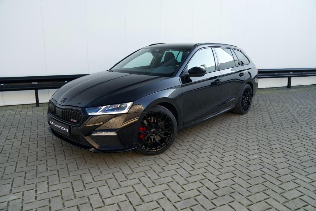 SKODA OCTAVIA RS | 245 PK | BLACK EDITION | APPLE CARPLAY, Auto's, 4 cilinders, Leder en Stof, Zwart, Bedrijf