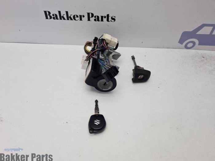 Kontaktslot + Sleutel van een Suzuki Grand Vitara, Gebruikt, -, -, -