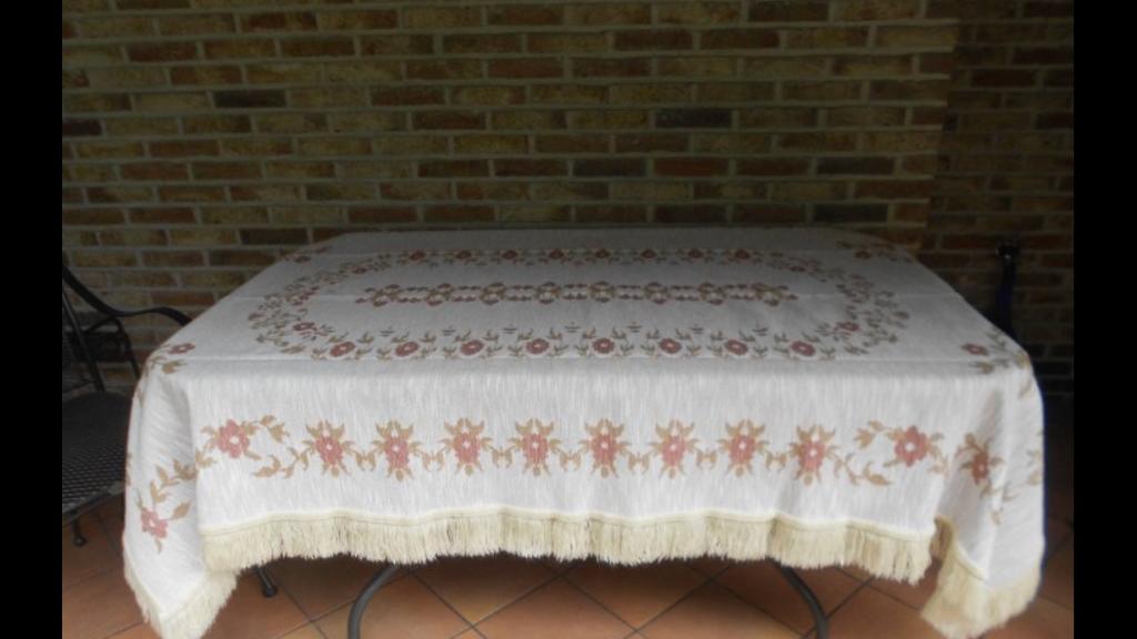RETRO TAFELLAKEN IN ZEER GOEDE STAAT, Enlèvement ou Envoi, Maison et Meubles