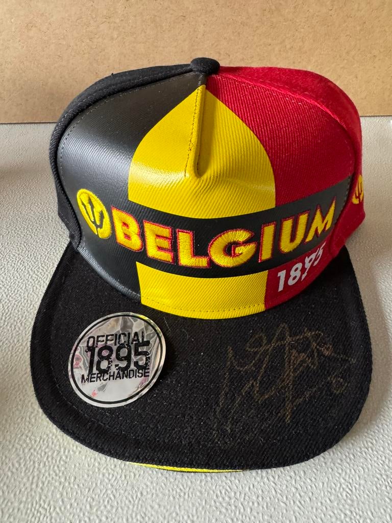 Rode Duivels Petten 2st gesigneerd door Simon Mignolet, Ophalen of Verzenden, Pet