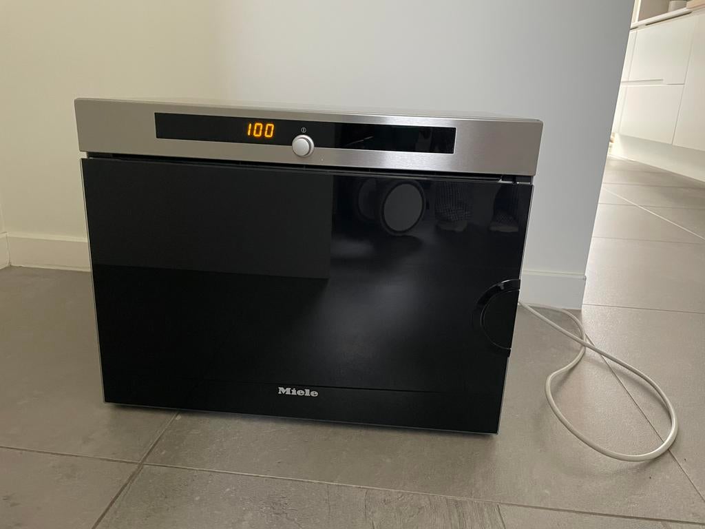 Miele stoomoven vrijstaand, Ophalen, Zo goed als nieuw, Vrijstaand