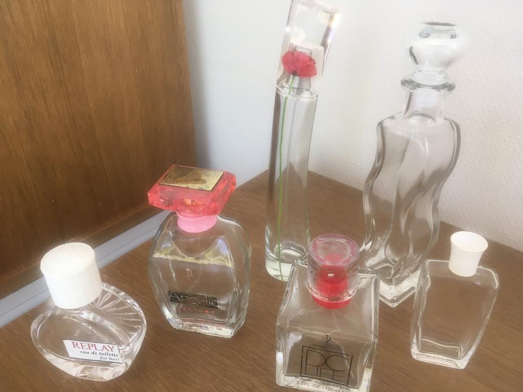 Lot (6) lege parfumflesjes dames KENZO, REPLAY, …, Enlèvement ou Envoi