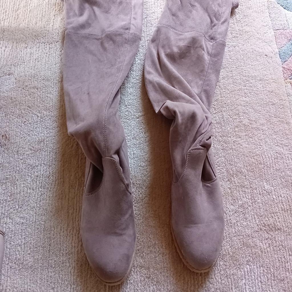 Lange dames laarzen Erynn maat 39, Kleding | Dames, Ophalen of Verzenden, Zo goed als nieuw