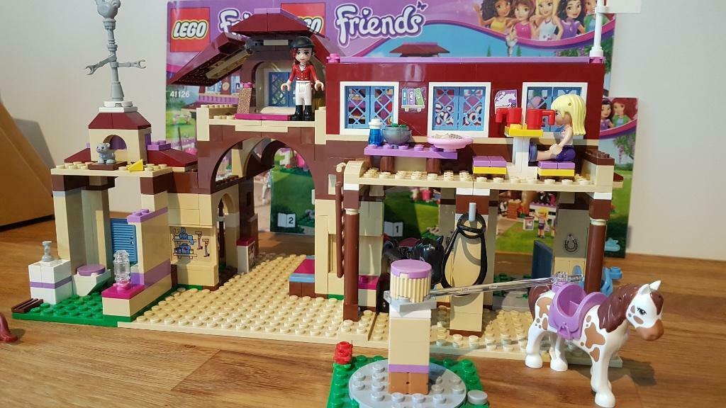 Lego Friends 41126 'Heartlake Paardrijclub', Envoi, Comme neuf, Ensemble complet, Lego