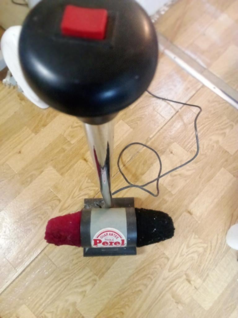 Cireuse de chaussures, Enlèvement ou Envoi, Porté, Gris, Autres types