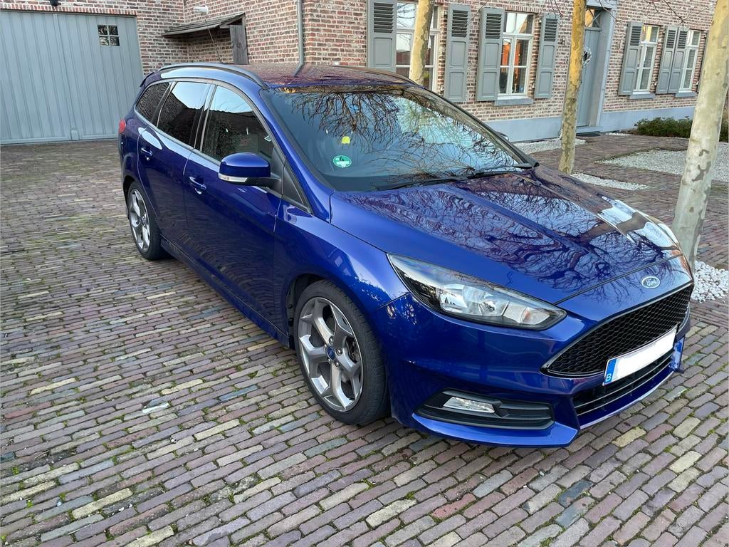 Ford Focus ST2 - 2015 - 127.000km - 250pk, Autos, Particulier, Achat, Focus