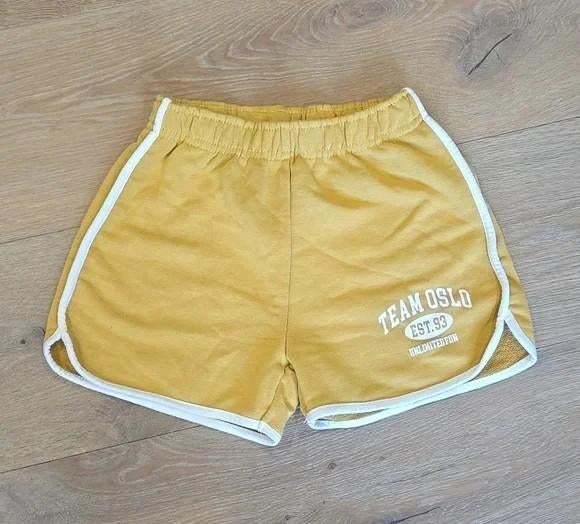 Okerkleurige short van Zara, Kinderen en Baby's, Kinderkleding | Maat 164, Broek, Gebruikt, Meisje, Ophalen of Verzenden