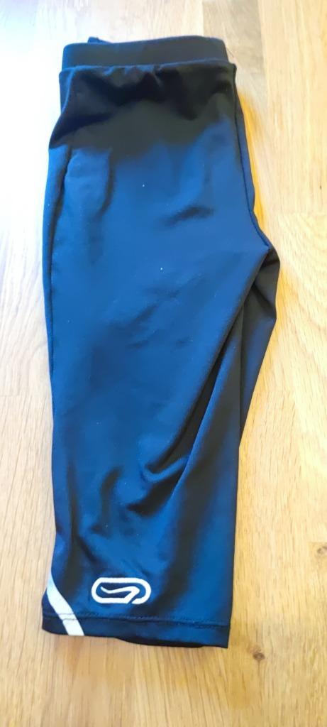 Zwarte loopbroek turnbroek sportbroekje halflang 140-146 NEW, Nieuw, Turnbroekje, Zwart, Kindermaat 122 t/m 140