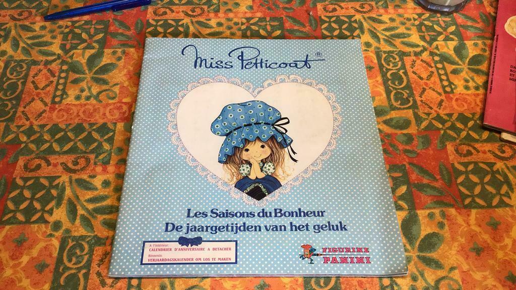 Miss petticoat (s), Enlèvement ou Envoi, Utilisé, Panini, Album d'images
