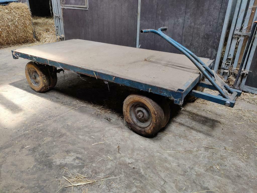 Strokar Strowagen Hooikar Hooiwagen Plateauwagen, Pâturage