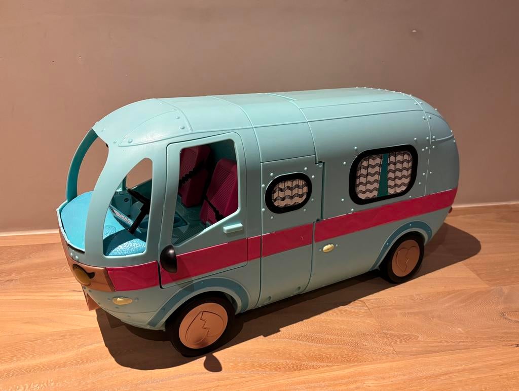 L.O.L. OMG Surprise Glam N Go Camper, Ophalen of Verzenden, Zo goed als nieuw