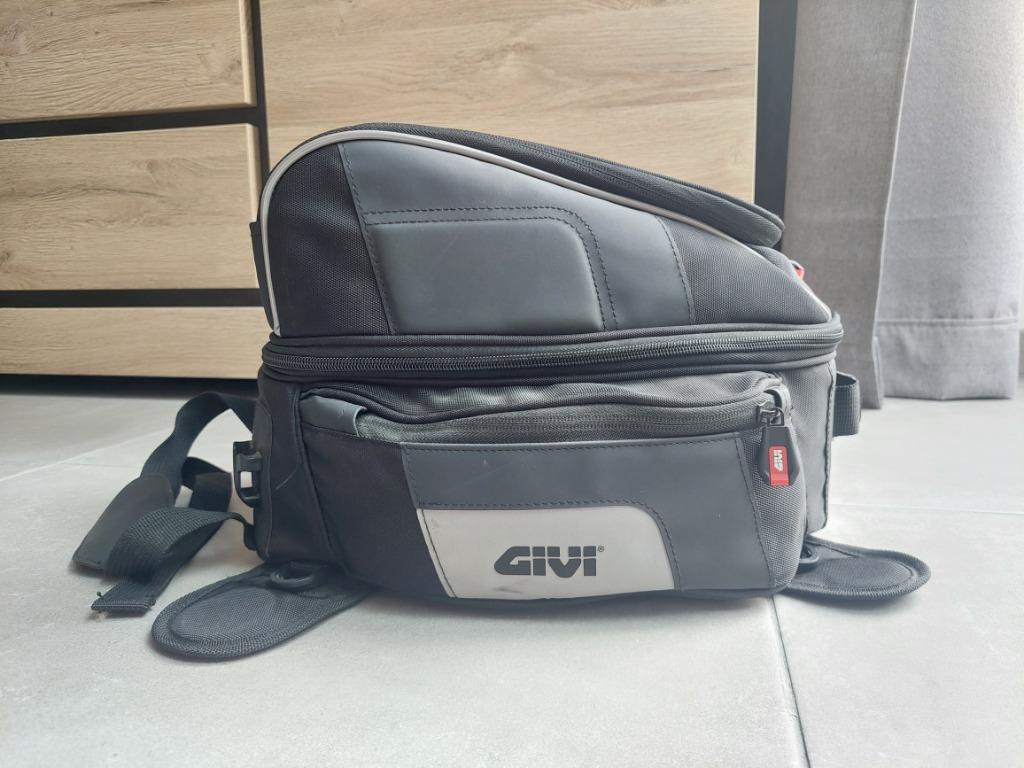 Givi motor tanktas Xstream 25 liter, Motoren, Ophalen, Zo goed als nieuw