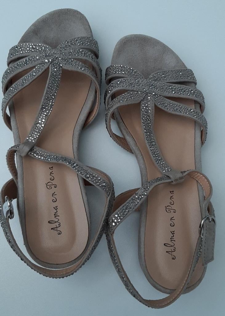 Nieuwe damessandalen - Alma en Pena - maat 42, Kleding | Dames, Schoenen, Ophalen, Nieuw