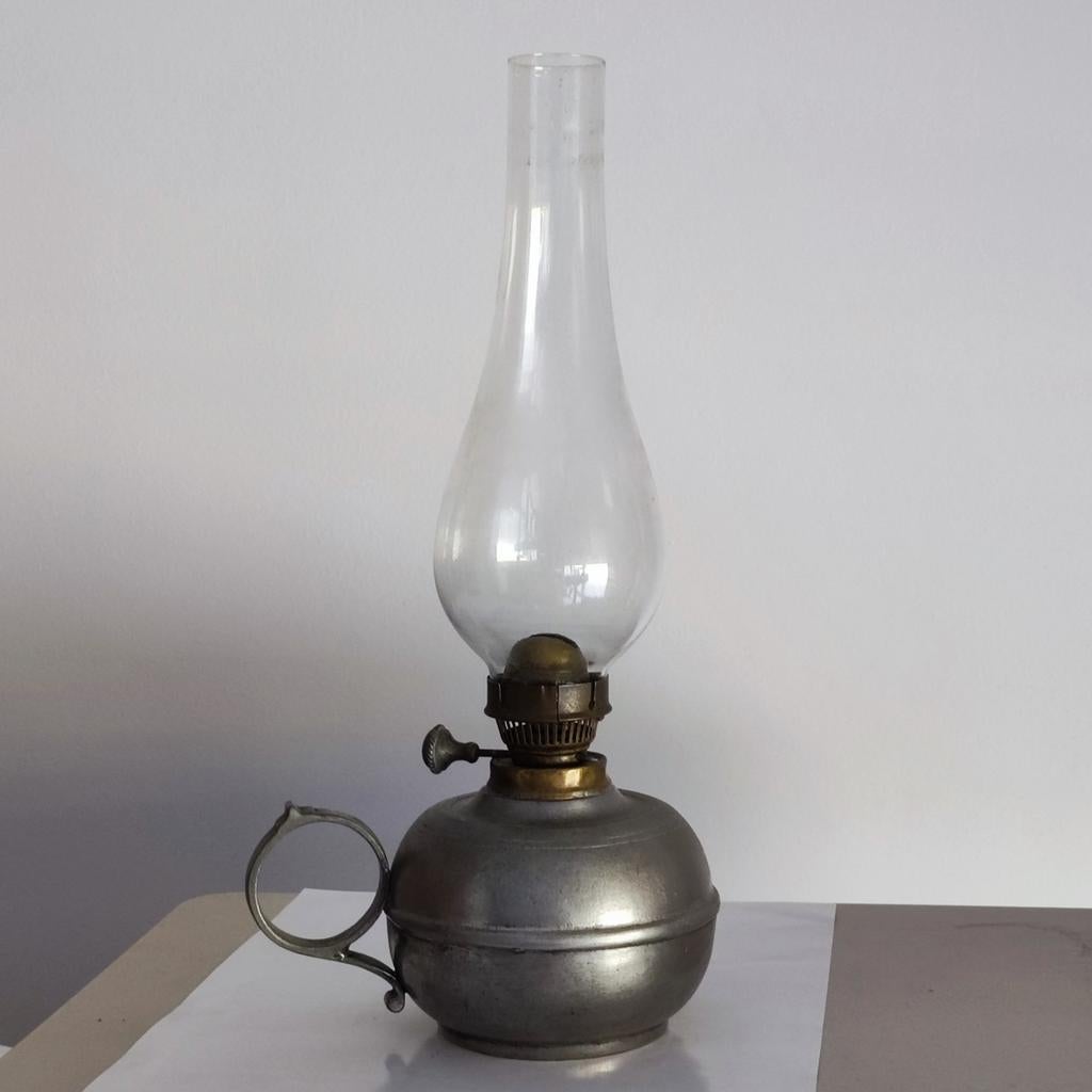 Ancienne lampe à huile en véritable étain, Envoi, Comme neuf