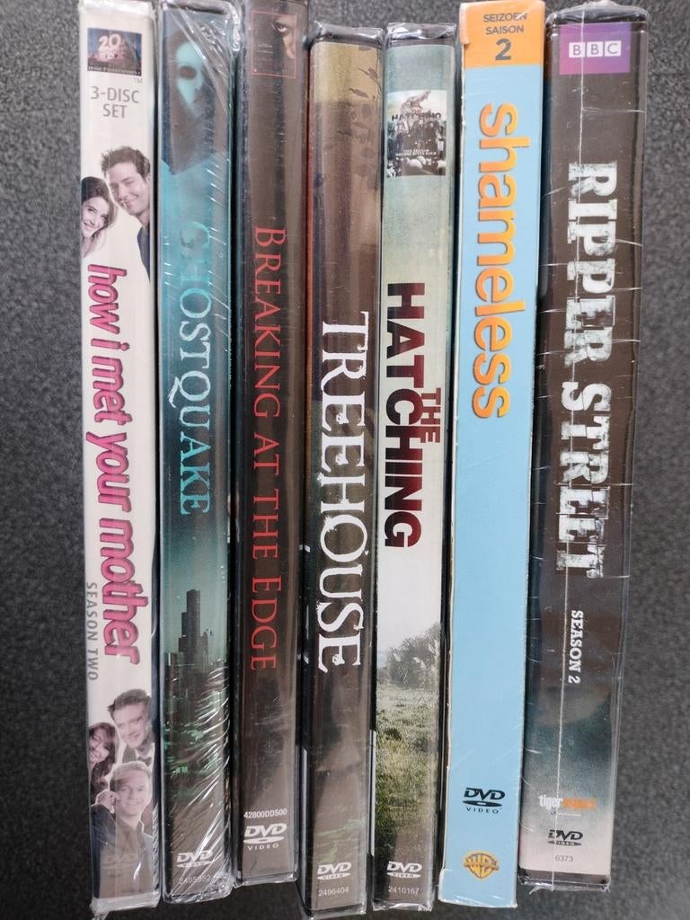 6 DVD'S nog in verpakking: Ripperstreet; Treehouse; Hatching, Enlèvement ou Envoi, Neuf, dans son emballage