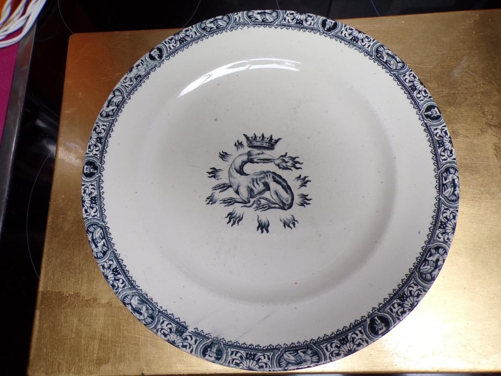 GRANDE ASSIETTE FAIENCE DE SALINS SALAMANDRE FRANCOIS 1er, Antiquités & Art, Enlèvement