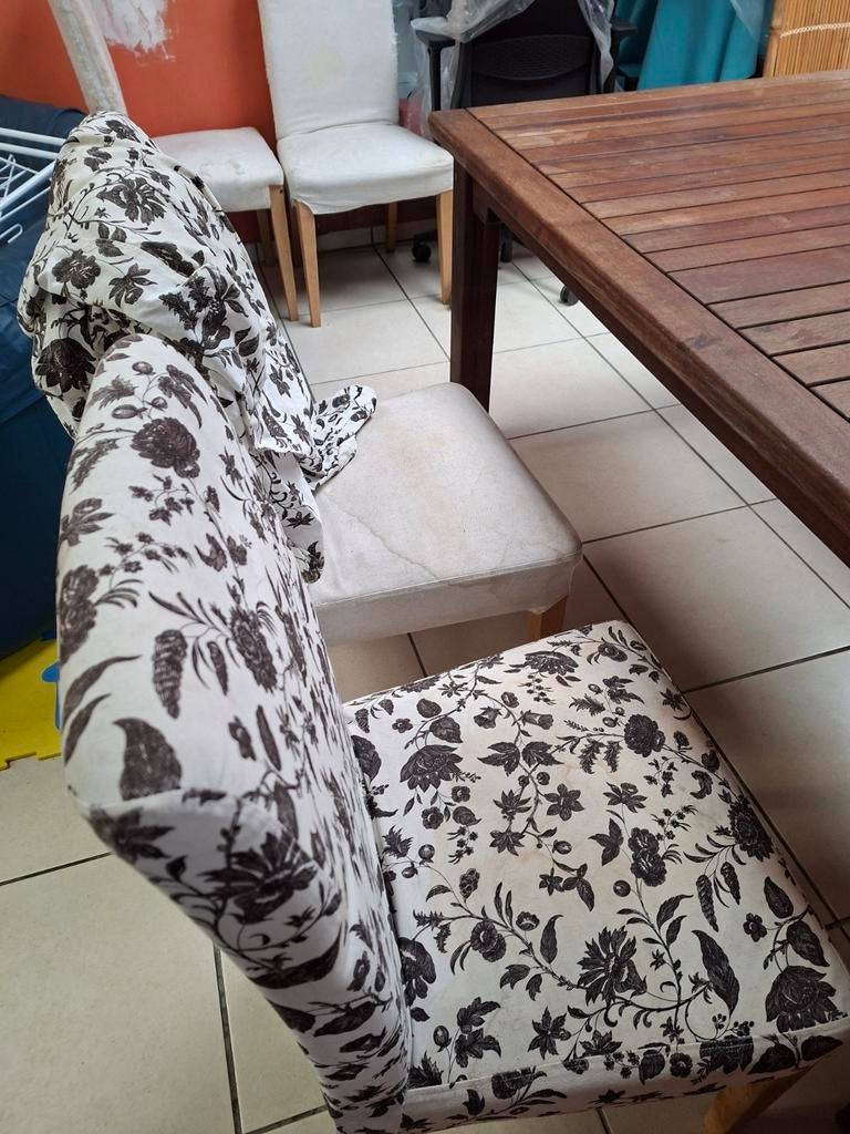 6 chaises ikea, Enlèvement