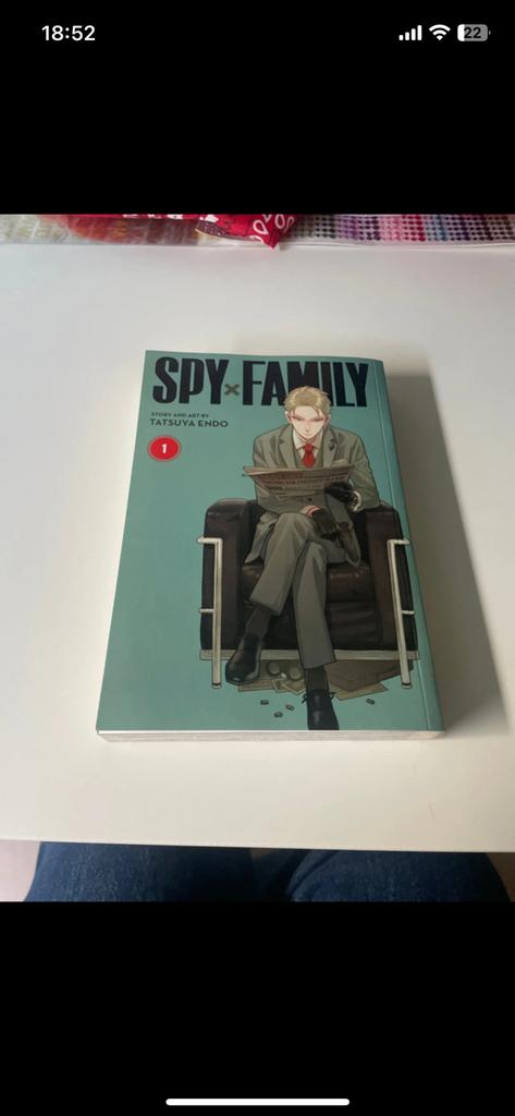 Spy family boek 1, Boeken, Stripverhalen, Ophalen, Zo goed als nieuw, Tatsuya endo