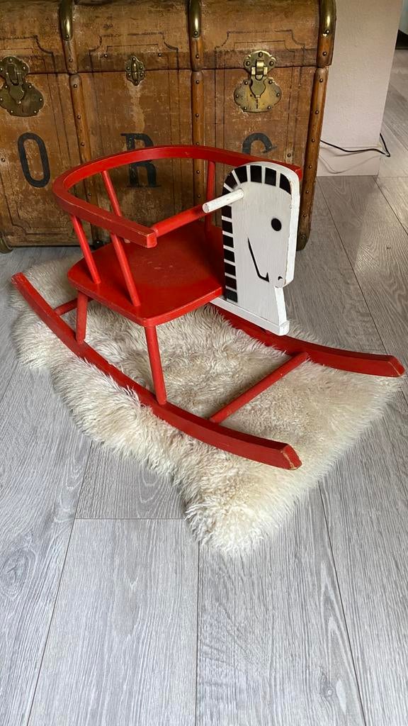 Très joli ancien cheval à bascule en bois, Enlèvement, Utilisé
