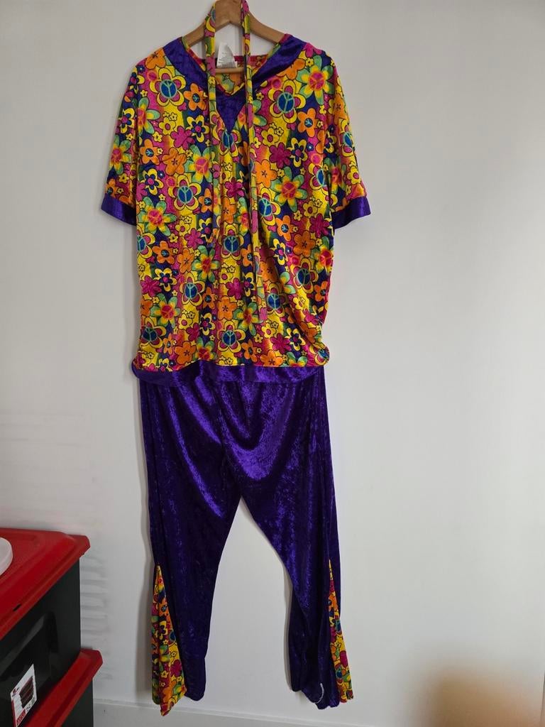 Carnavalkleding, Ophalen