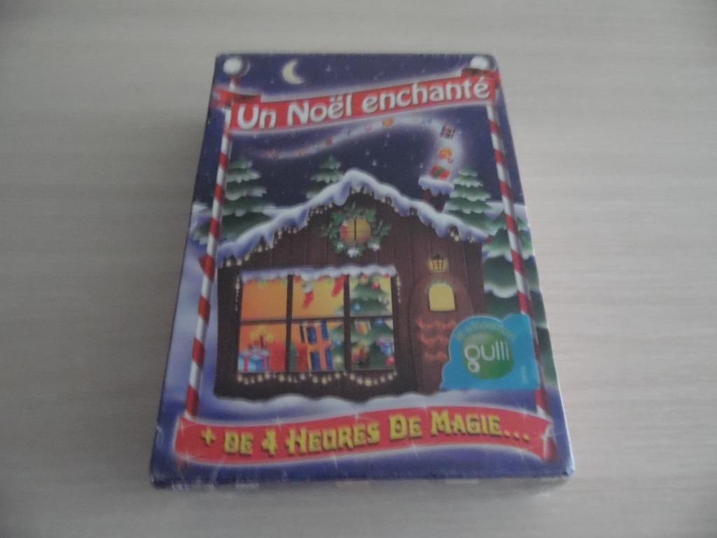 UN NOËL ENCHANTÉ NEUF SOUS BLISTER    COFFRET DE 3 DVD, Europees, Tekenfilm, Alle leeftijden, Ophalen of Verzenden