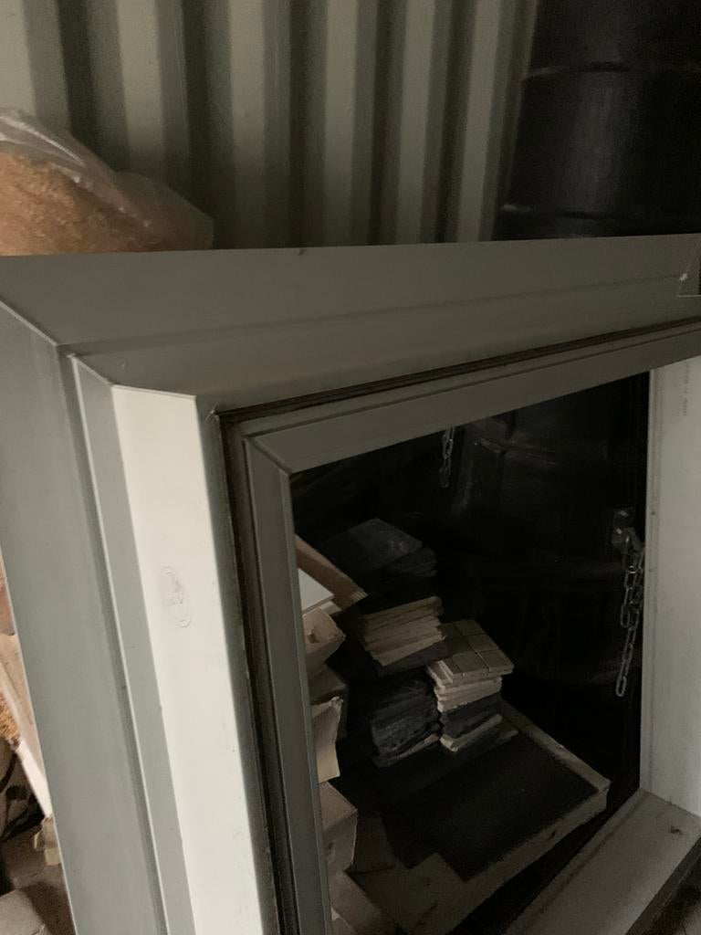 Opstand voor lichtkoepels, Enlèvement, Comme neuf