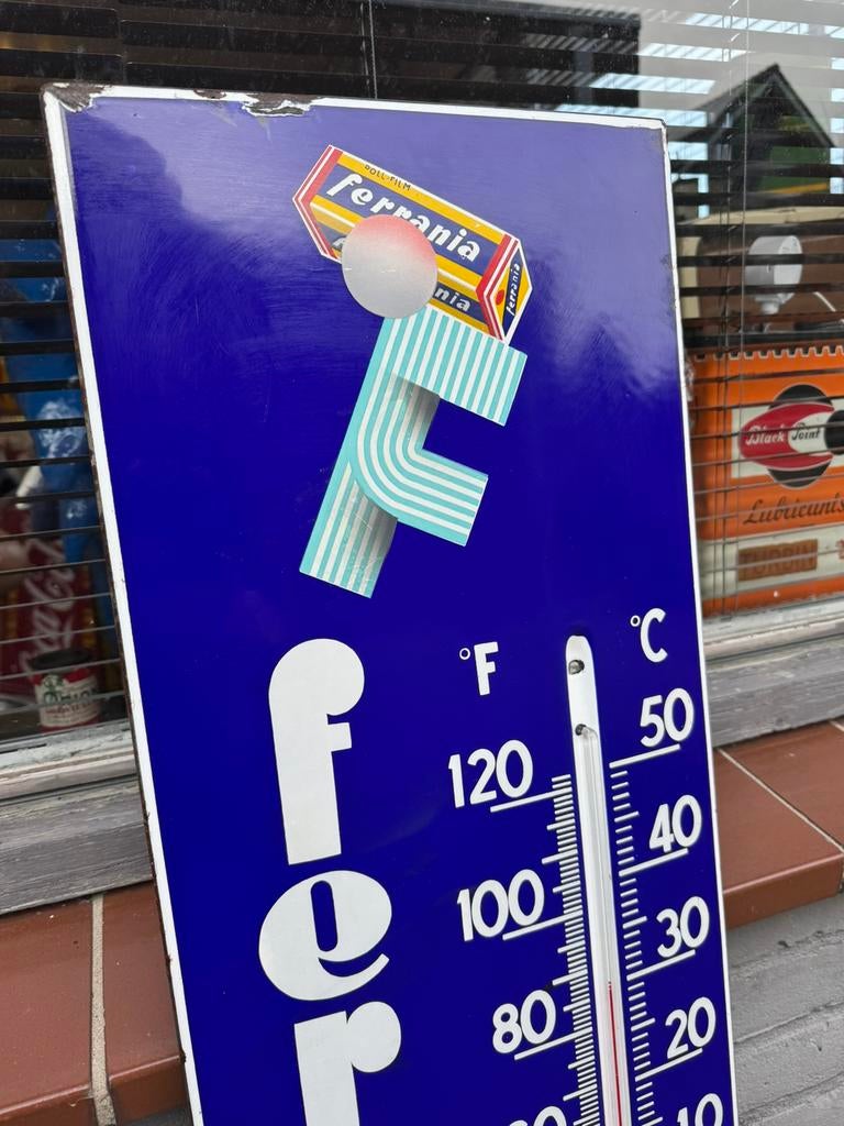 Ferrania emaille reclamebord - Thermometer, Verzamelen, Ophalen of Verzenden, Gebruikt, Reclamebord