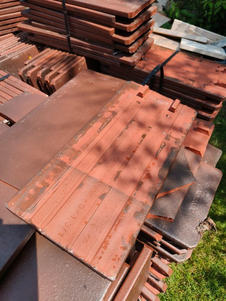 1500 NIEUWE PLATTE KORAMIC DAKPANNEN ROOD, Ophalen, Steen of Klei, Nieuw, Dakpannen