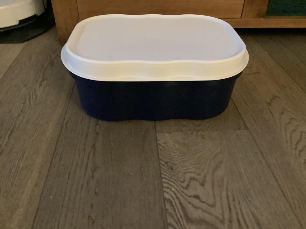 Tupperware grote brooddoos, Huis en Inrichting, Keuken | Tupperware, Ophalen, Zo goed als nieuw