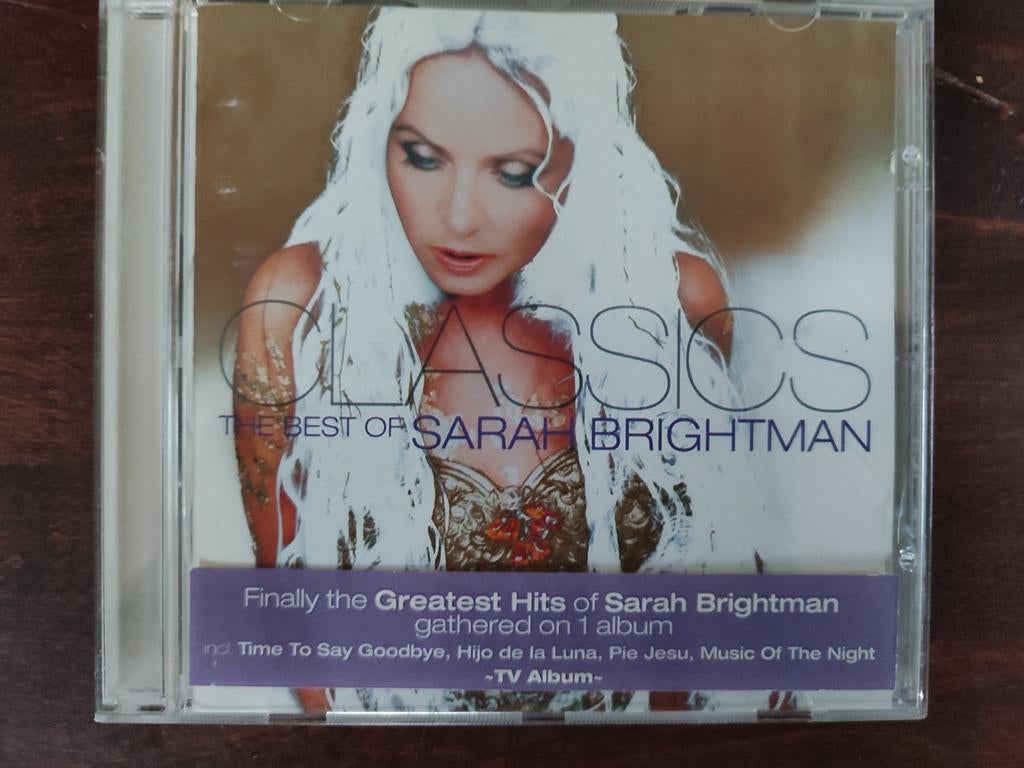 CD : SARAH BRIGHTMAN - CLASSICS: THE BEST OF SARAH BRIGHTMAN, Ophalen of Verzenden, Gebruikt