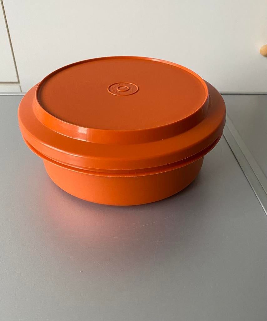 🍄Tupperware dubbelEetborden .Sluit N Serveer Vintage, Huis en Inrichting, Keuken | Tupperware, Zo goed als nieuw, Ophalen of Verzenden