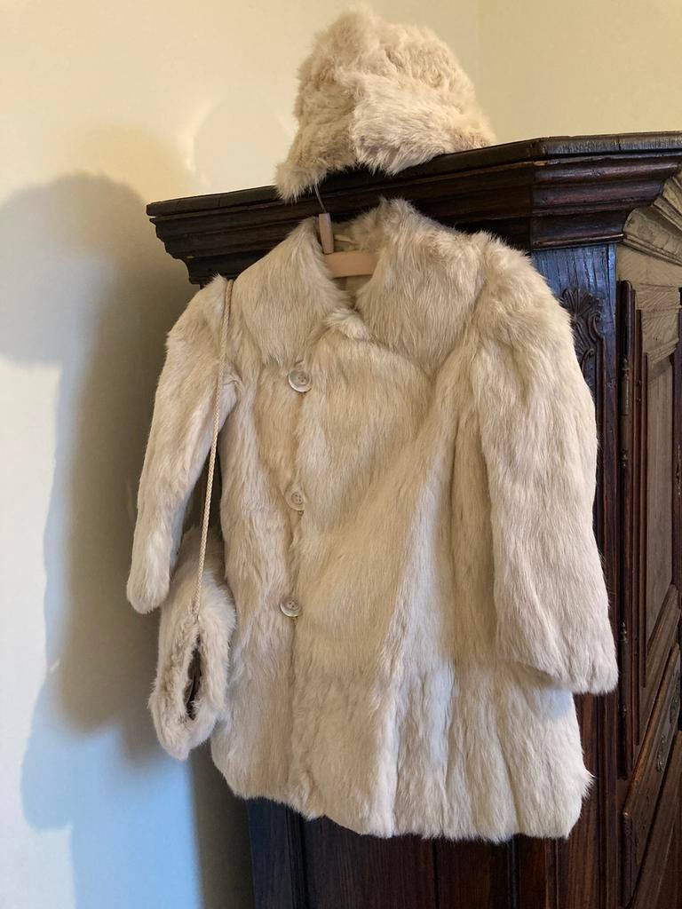 Manteau enfant en fourrure blanche, Enfants