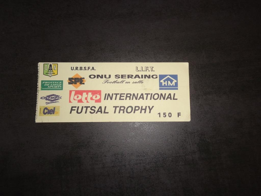 1 ancien ticket de mini foot ONU Seraing, Enlèvement