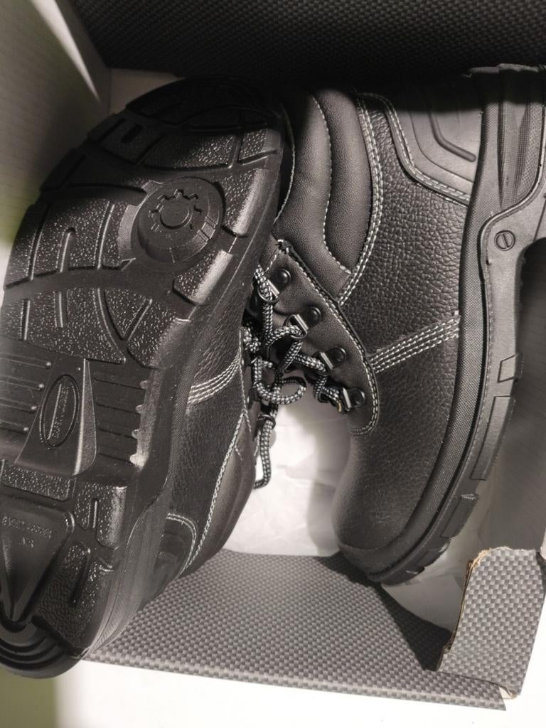 Ongedragen Safety jogger works schoenen / maat 38 / zwart, Ophalen, Nieuw