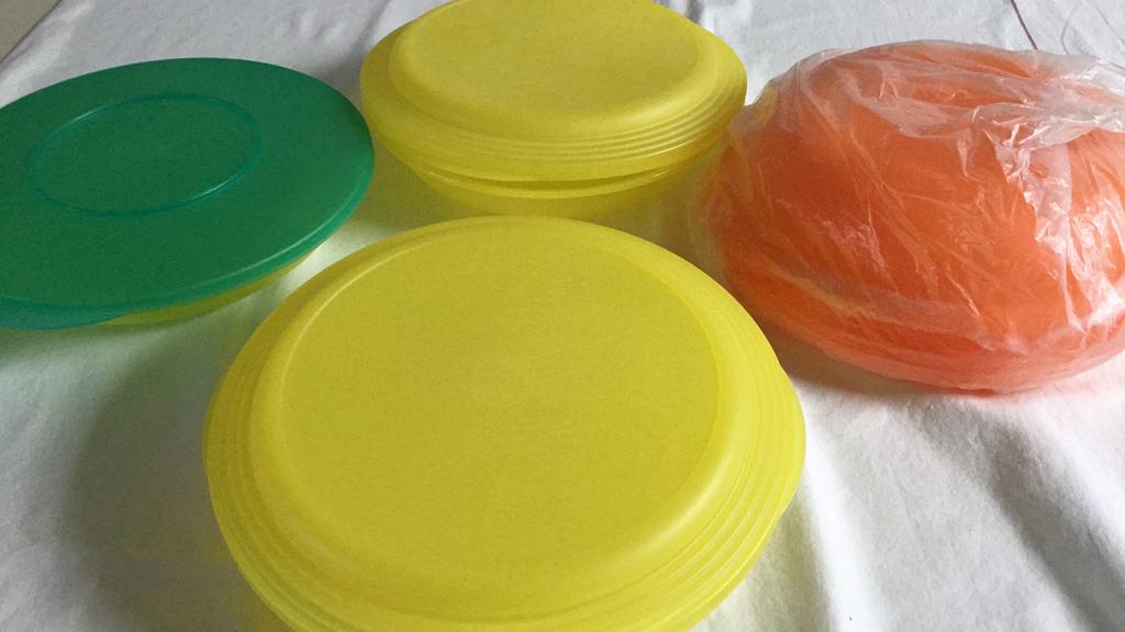 Tupperware schaal met deksel  22cm, Ophalen of Verzenden