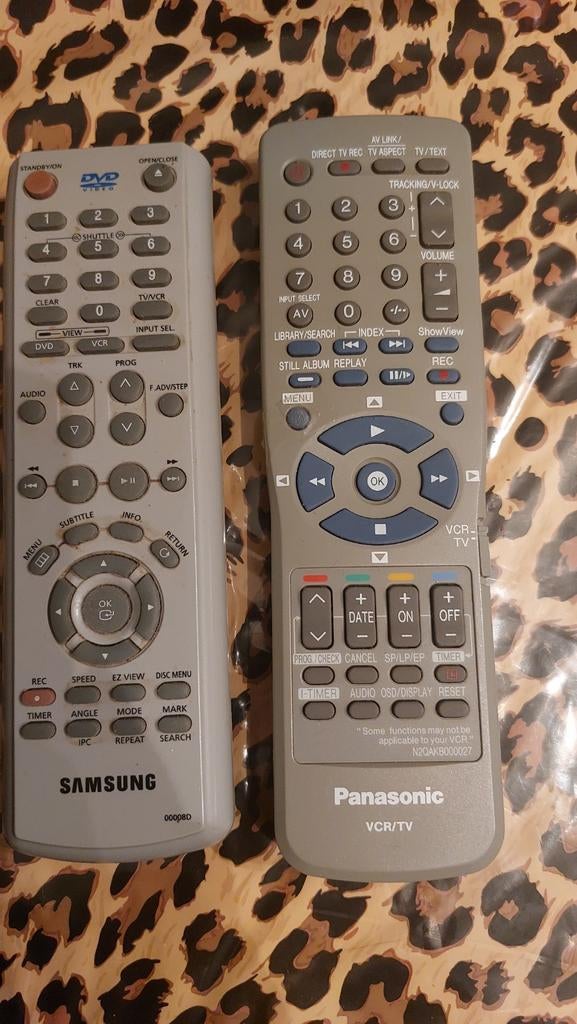 Afstandsbedieningen dvd/ tv. Samsung en panasonic., Ophalen of Verzenden, Tv