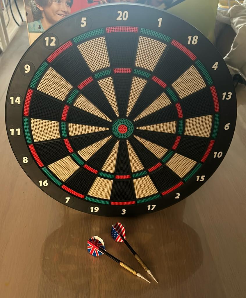 Darts, Ophalen of Verzenden, Zo goed als nieuw, Dartbord met pijlen, Soft tip