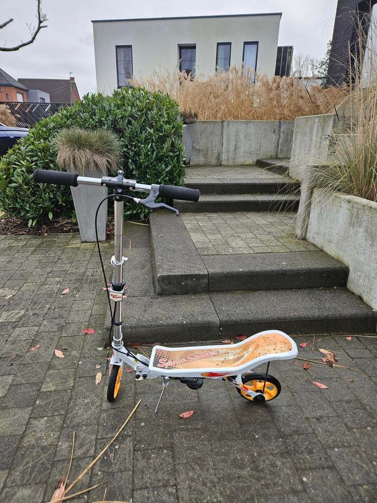 Space scooter, Fietsen en Brommers, Ophalen